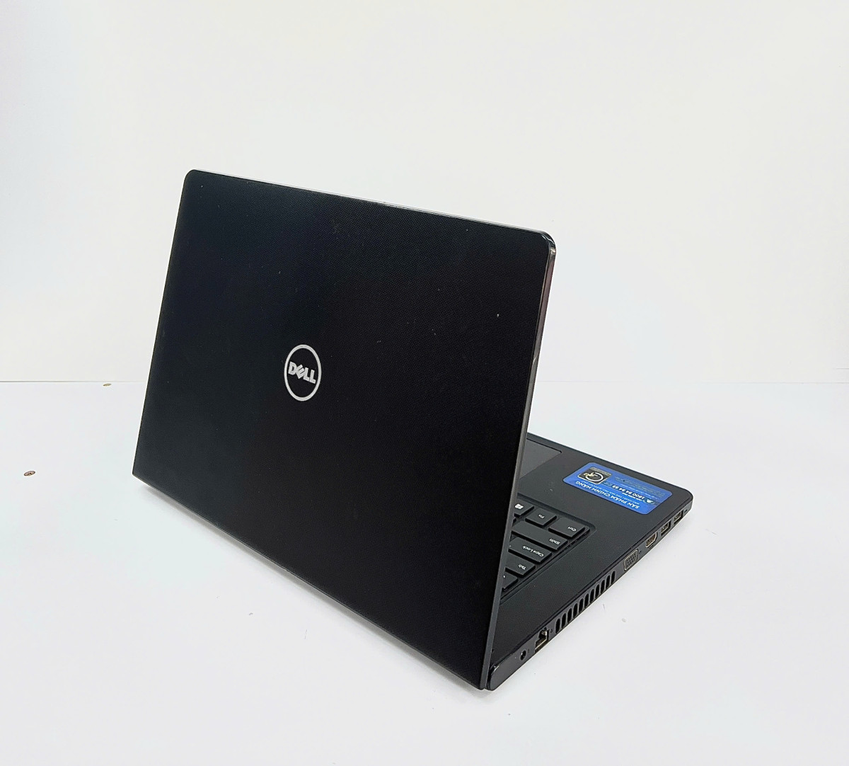 Dell Vostro 14-3468 | i5 7200U | RAM 8GB | Intel HD Graphis 620 | 240GB SSD  | 14