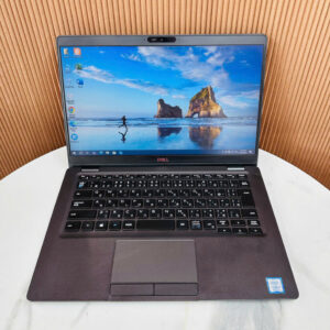 Dell Latitude 5300| i5 8365U| 8GB RAM| 256GB SSD| Intel UHD Graphics 620| 13.3” HD| Japanese version