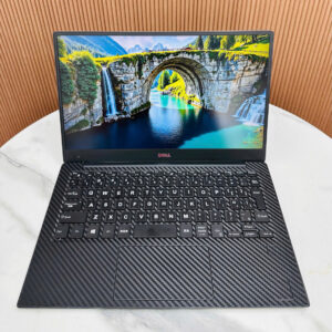 Dell XPS 13 9360| i5 7200U| 8GB RAM| 256GB SSD| Intel HD Graphics 620| 13.3” FHD| Silver| Japanese version